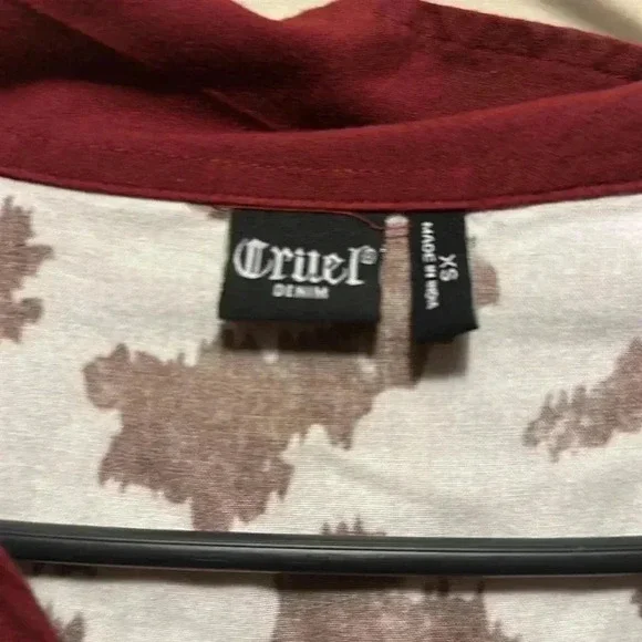 Shirt - Picture 4 of 8